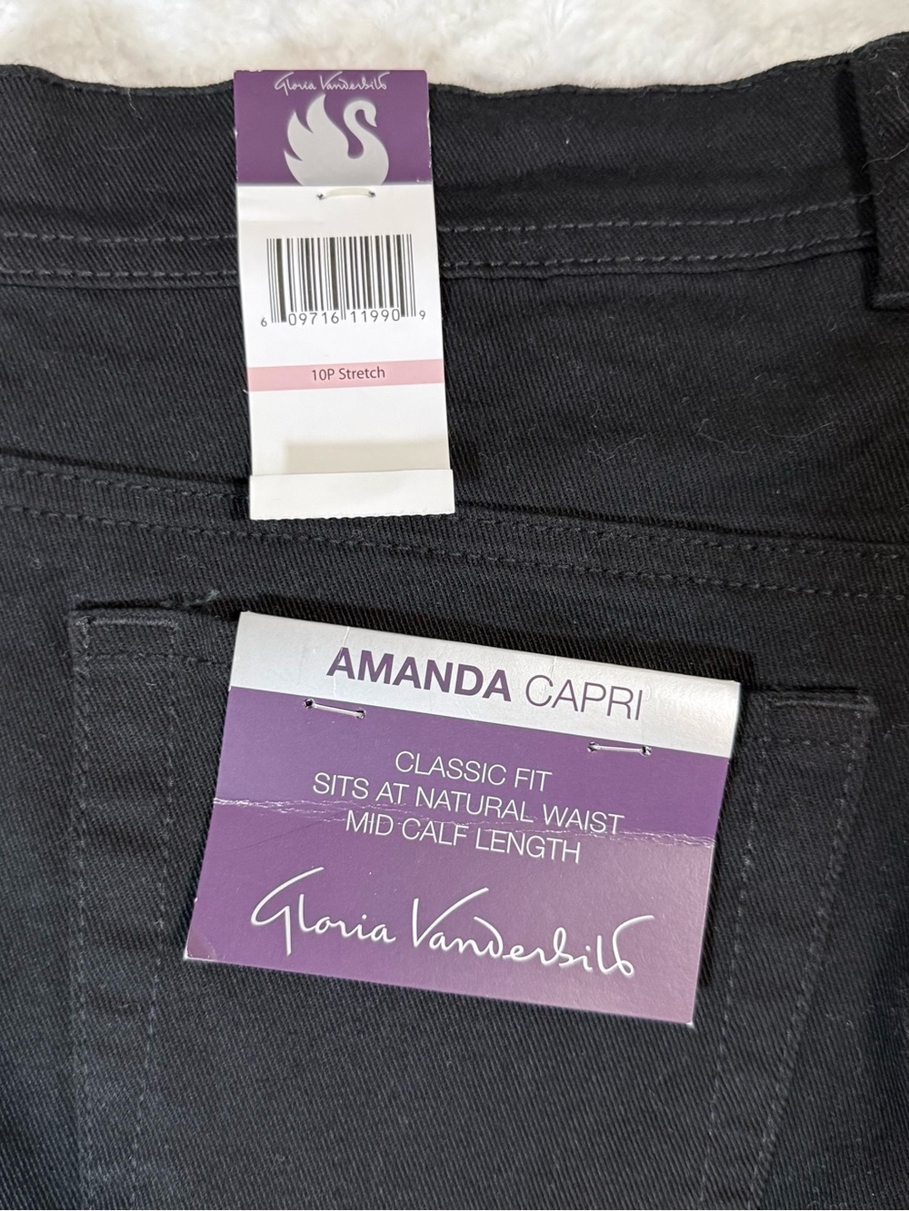 Gloria Vanderbilt Amanda Capris Black - Size 10Petite - NWT - Picture 13 of 15